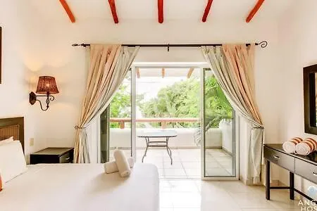 Ideal For Family Trip To Mexico Caribbean Pool Playa del Carmen 0*,  México